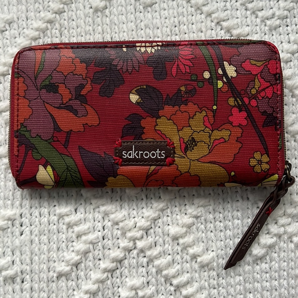 Sakroots women’s floral wallet